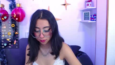 Snapshot of kalilowe_ chatting on December 22, 6:38 pm Kali online show from December 22, 6:38 pm