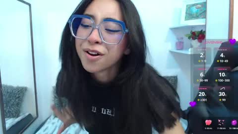 Snapshot of kalilowe_ chatting on May 12, 2:03 pm Kali online show from May 12, 2:03 pm