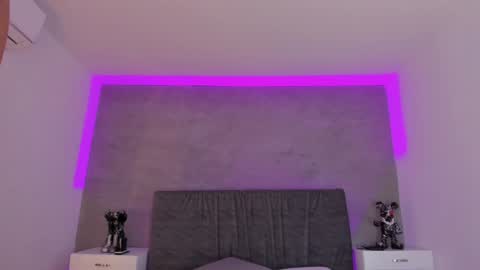 Carolina   online show from December 7, 9:33 pm