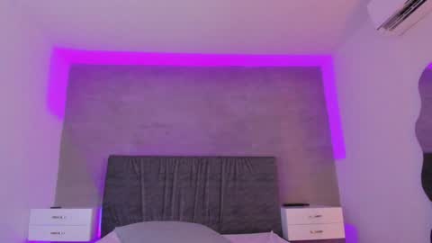 Carolina   online show from January 31, 4:27 pm