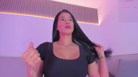 Snapshot of kaliopeh chatting on November 26, 12:17 pm Carolina online show from November 26, 12:17 pm