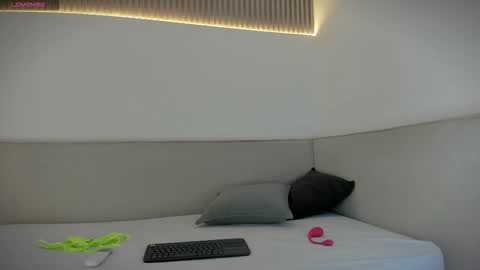 Carolina   online show from March 17, 12:30 pm