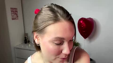 Kallie online show from February 9, 2:43 pm