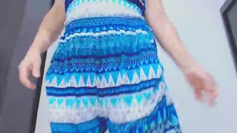 Hannah online show from November 9, 1:48 am