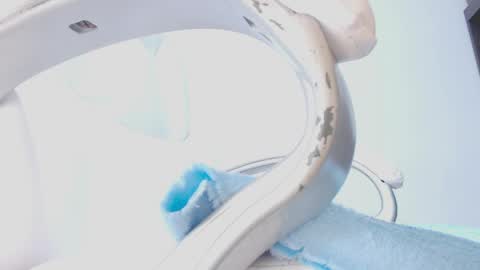 Snapshot of kally_higgins chatting on April 15, 10:43 pm Hannah online show from April 15, 10:43 pm