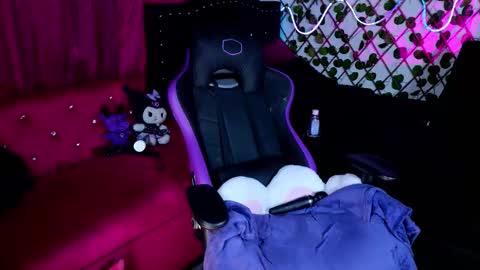 Kalypzo  online show from November 28, 9:39 pm