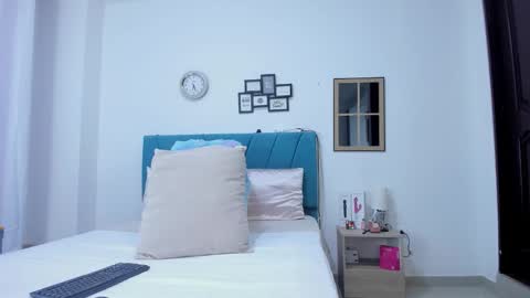 Kamilalopez online show from November 10, 11:37 pm