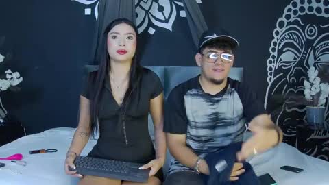 Snapshot of kamie_sebasdolce chatting on April 1, 12:17 pm Kamie Sebas Dolce online show from April 1, 12:17 pm