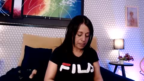 Snapshot of kamila_gh chatting on May 4, 8:16 pm Kami online show from May 4, 8:16 pm