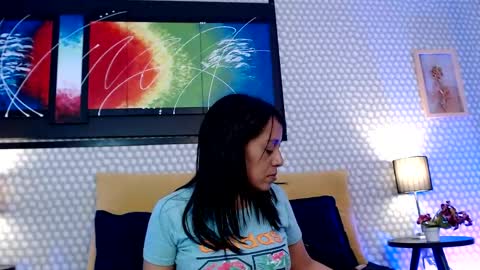 Snapshot of kamila_gh chatting on May 5, 7:33 pm Kami online show from May 5, 7:33 pm