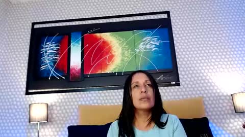 Snapshot of kamila_gh chatting on May 16, 7:23 pm Kami online show from May 16, 7:23 pm