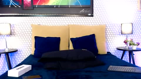 Snapshot of kamila_gh chatting on May 20, 7:31 pm Kami online show from May 20, 7:31 pm