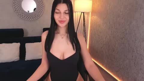 KamilaJuicy online show from February 16, 12:40 am