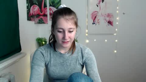 Snapshot of kamilla_love_ chatting on October 7, 12:46 pm kamilla_love_ online show from October 7, 12:46 pm
