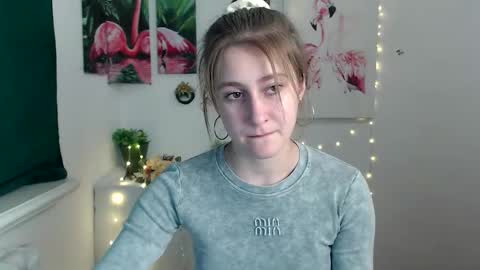 Snapshot of kamilla_love_ chatting on October 13, 1:33 pm kamilla_love_ online show from October 13, 1:33 pm