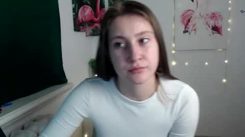 Snapshot of kamilla_love_ chatting on October 15, 12:38 pm kamilla_love_ online show from October 15, 12:38 pm