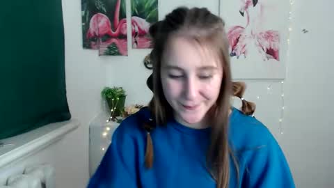 Snapshot of kamilla_love_ chatting on October 30, 1:23 pm kamilla_love_ online show from October 30, 1:23 pm