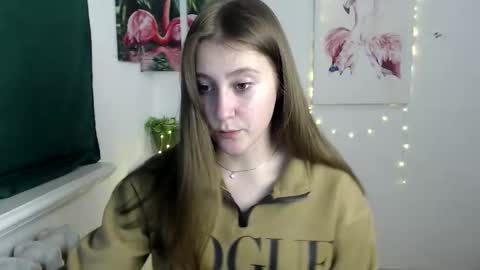 kamilla_love_ online show from November 14, 12:04 pm