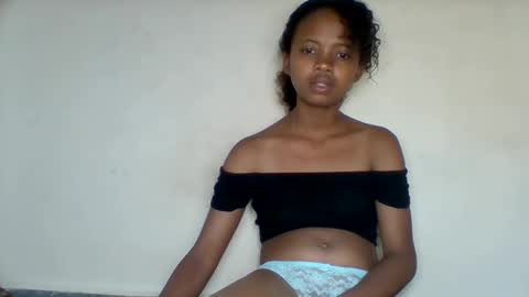 kamillah69 online show from November 28, 7:05 pm