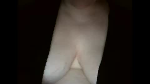 Snapshot of kamillalalove chatting on March 2, 5:25 pm KamillaLaLove online show from March 2, 5:25 pm