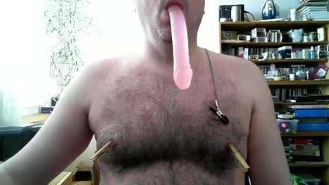 Snapshot of kamiluc1974_2 chatting on February 19, 7:50 am Kamil Lipovy online show from February 19, 7:50 am