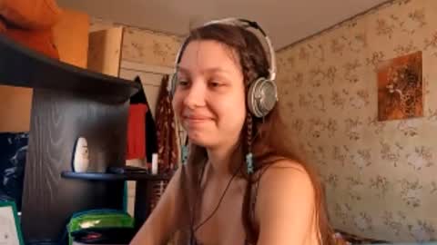 Mari  Simmons online show from October 1, 6:52 am