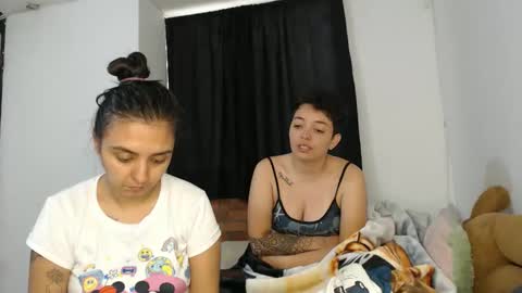 kammy   y   camila online show from December 15, 12:53 pm