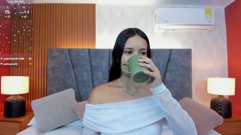 Snapshot of kandy_doll chatting on April 23, 6:54 pm Deisy Miller online show from April 23, 6:54 pm