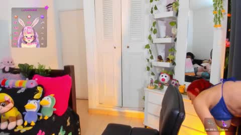 hello  Im Danni online show from February 28, 1:12 pm