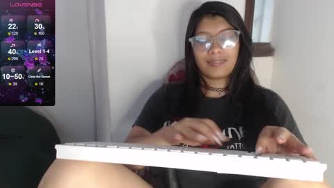 Snapshot of kanroji_mitsuri_11 chatting on February 27, 9:04 pm Sanctuary online show from February 27, 9:04 pm