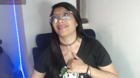 Snapshot of kanroji_mitsuri_11 chatting on March 5, 7:49 pm Sanctuary online show from March 5, 7:49 pm