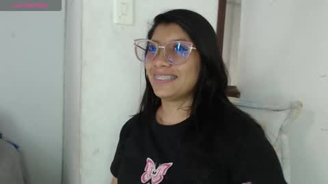 Snapshot of kanroji_mitsuri_11 chatting on September 24, 7:50 pm Sanctuary online show from September 24, 7:50 pm