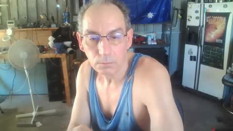 Snapshot of kantesswa chatting on December 8, 3:21 am Kim online show from December 8, 3:21 am