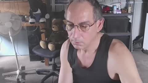 Snapshot of kantesswa chatting on December 15, 7:13 am Kim online show from December 15, 7:13 am