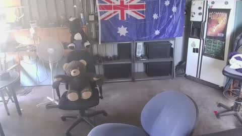 Snapshot of kantesswa chatting on January 18, 9:02 am Kim online show from January 18, 9:02 am