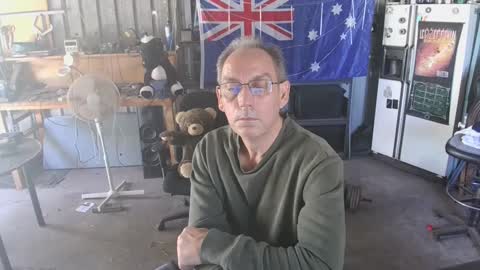 Snapshot of kantesswa chatting on February 22, 1:44 am Kim online show from February 22, 1:44 am