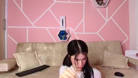 Snapshot of kaoriille chatting on February 21, 9:34 am kaoriille online show from February 21, 9:34 am