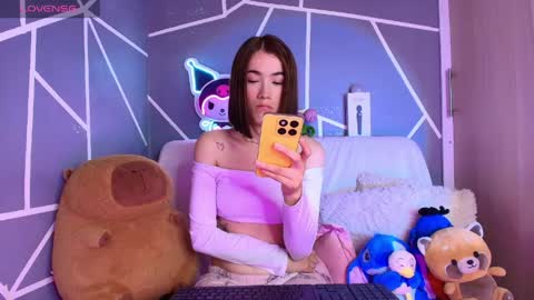 kaoriille online show from April 17, 3:42 am