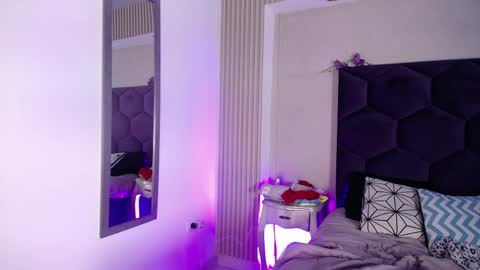 Snapshot of kaoss_angel chatting on April 19, 3:50 am Kaoss Angel online show from April 19, 3:50 am