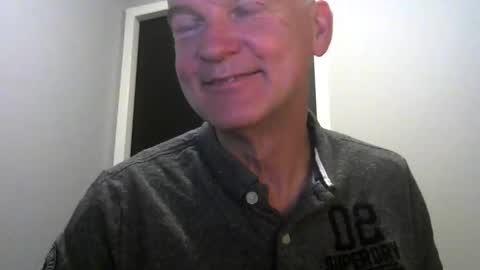 Robbie online show from November 30, 6:39 am