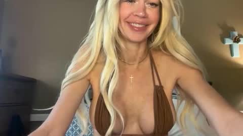 kara online show from October 19, 3:12 pm