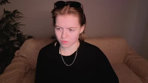 Karen online show from May 17, 3:37 am