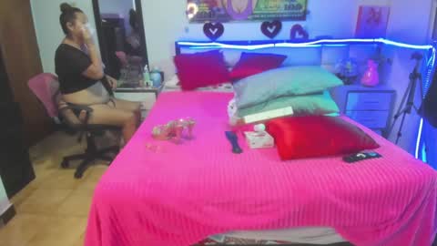 Karen online show from December 10, 3:09 am