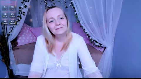 Snapshot of karen_villis chatting on March 20, 11:59 am Karen online show from March 20, 11:59 am