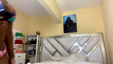 karencruzz online show from February 5, 3:52 pm