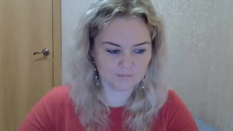 karennelsonx online show from October 5, 10:35 am