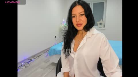 Snapshot of karensvip chatting on January 2, 4:52 am KarensVIP online show from January 2, 4:52 am
