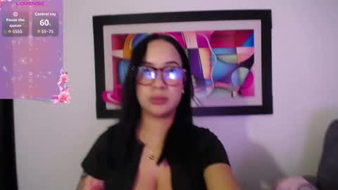 Snapshot of kari_ruiz chatting on March 27, 9:47 pm Karina online show from March 27, 9:47 pm