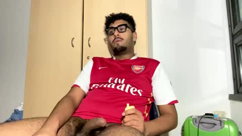 Snapshot of karim03larbi chatting on January 20, 9:11 pm karim03larbi online show from January 20, 9:11 pm