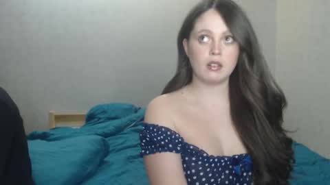 karina_unreal online show from April 1, 8:15 am